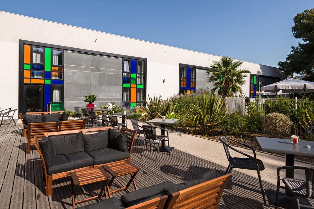 Holiday Inn Express Marseille Airport Vitrolles  Exterior photo